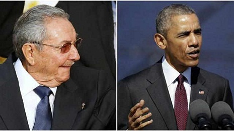 Obama, Castro Shake Hands at Americas Summit in Panama City - Reports